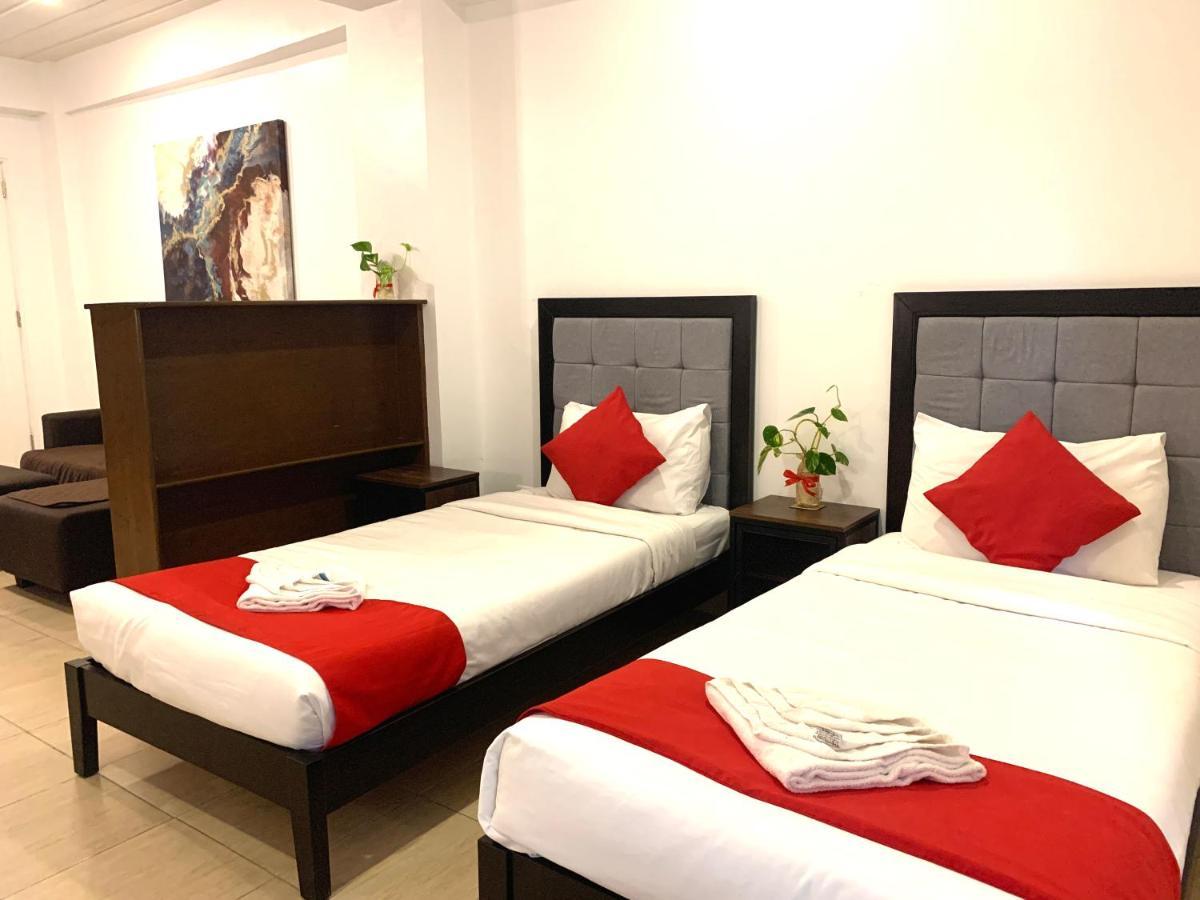 Davao Airport View Hotel Экстерьер фото
